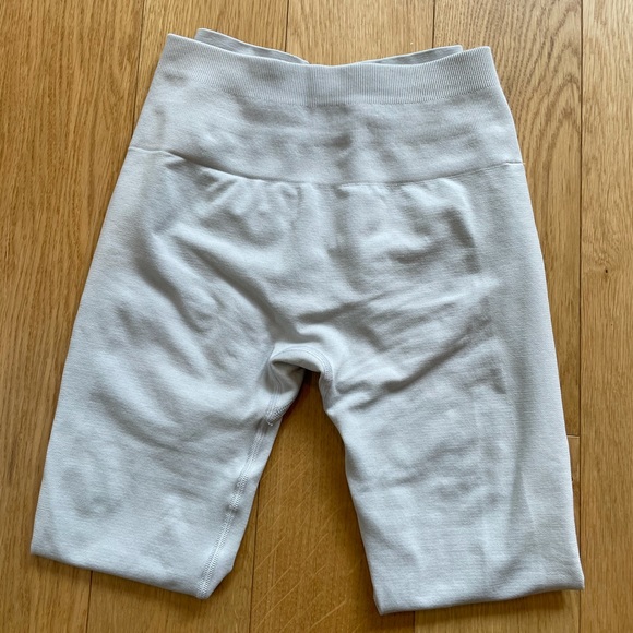 Alphalete amplify silver sky leggings - Picture 5 of 9